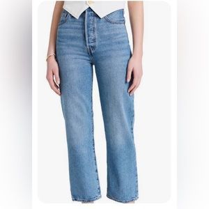 Levi’s Ribcage Jeans